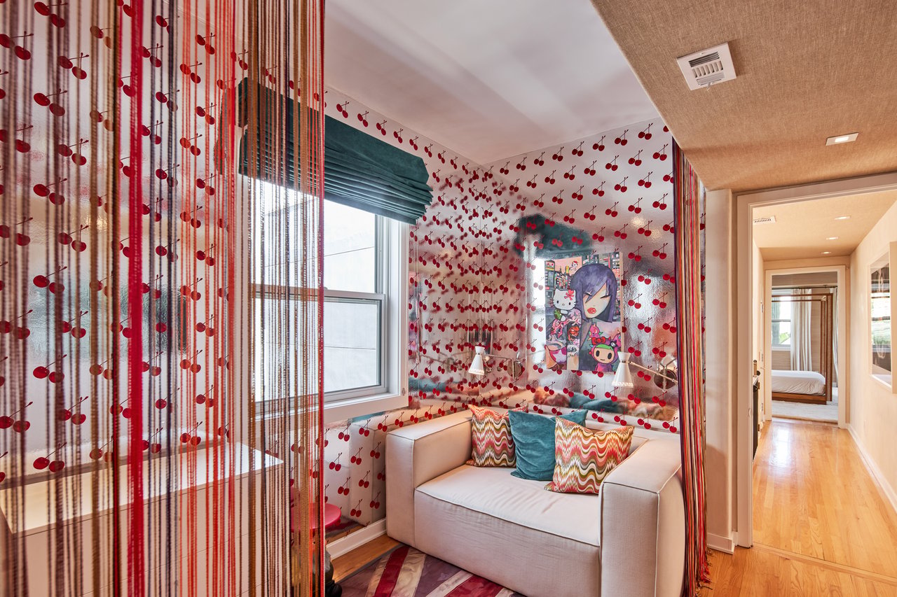 33 26th Ave