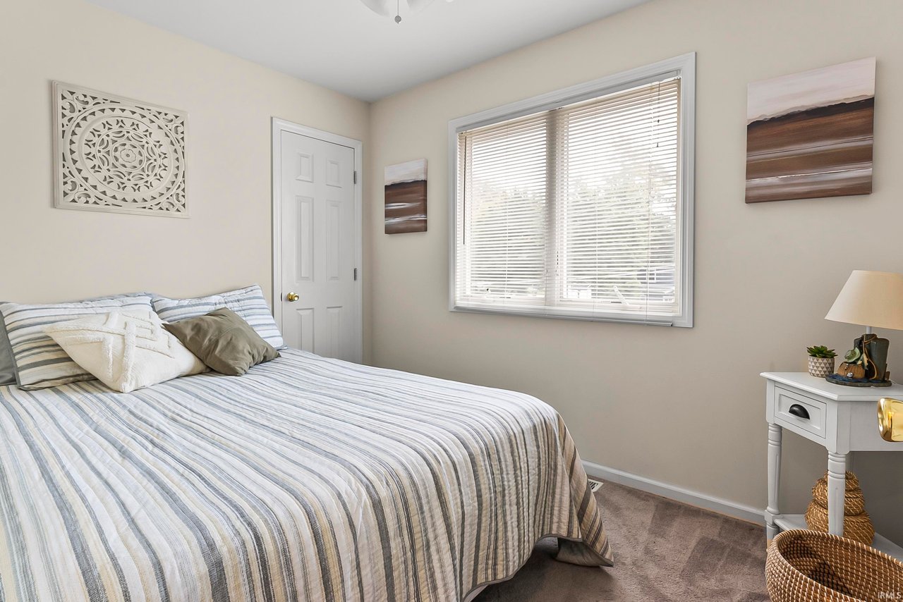 11247 N East Wawasee Drive