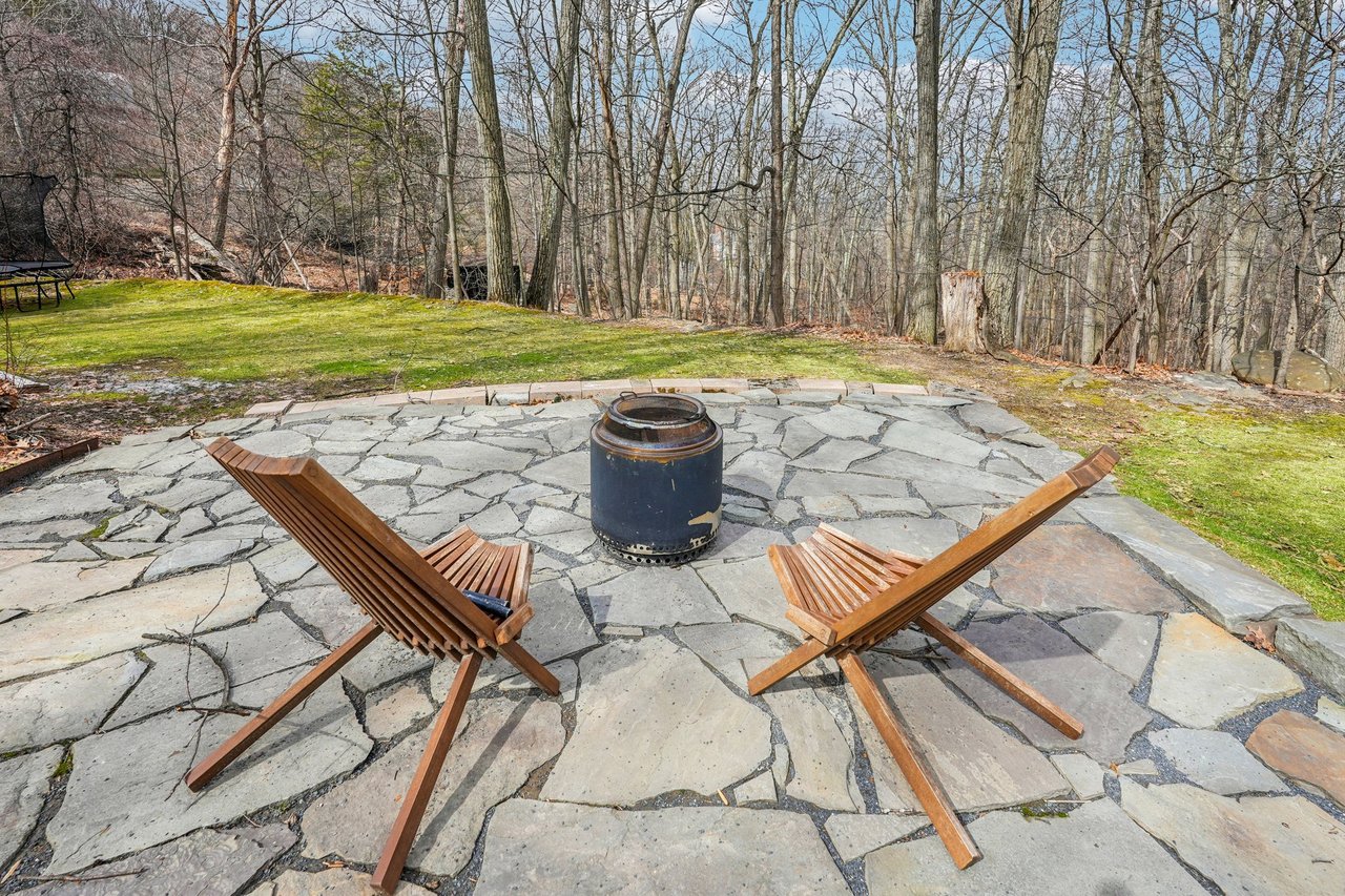 Cornwall Contemporary Wooded Retreat