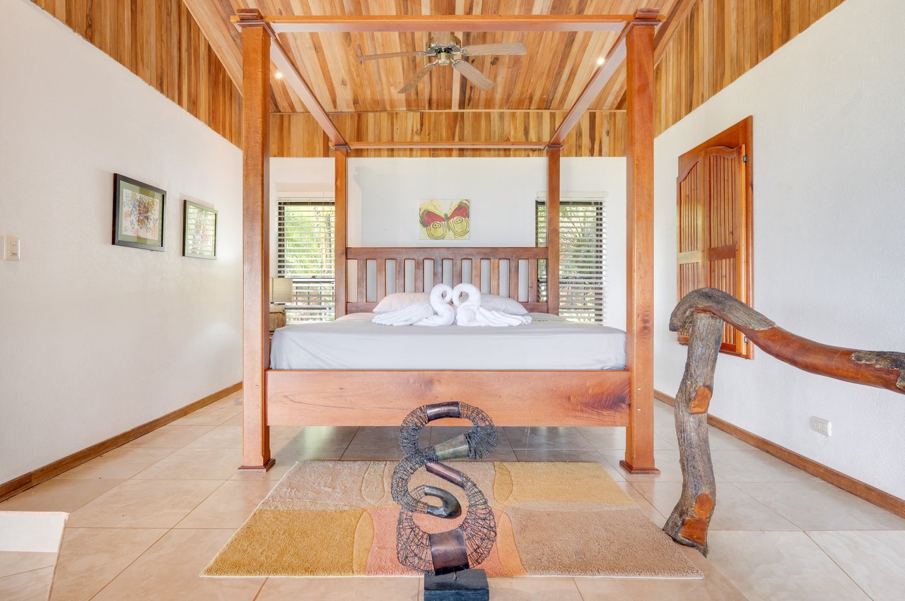 Casa Blanca | Multi-Villa Estate with Lake Views - Nuevo Arenal