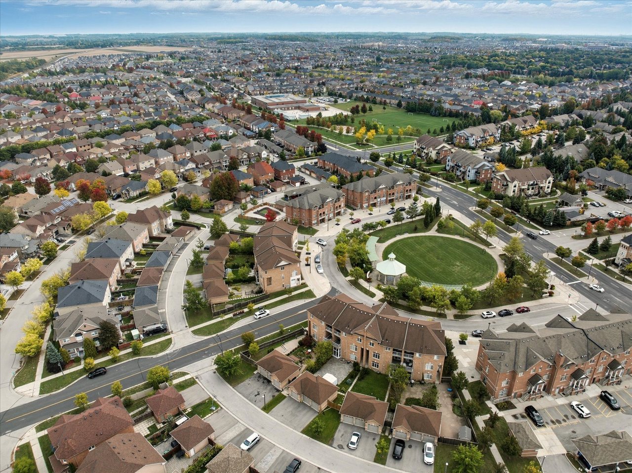 #23 - 20 Greensborough village Circ