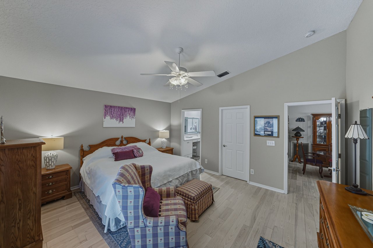 5240 NEW BRITTANY LN