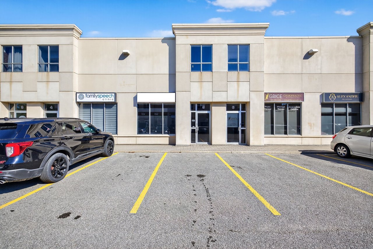 5 - 16945 Leslie St, Newmarket