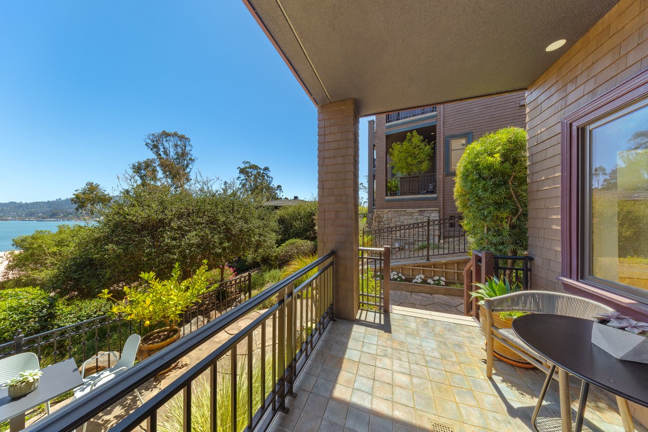 62 De Silva Island Drive Mill Valley