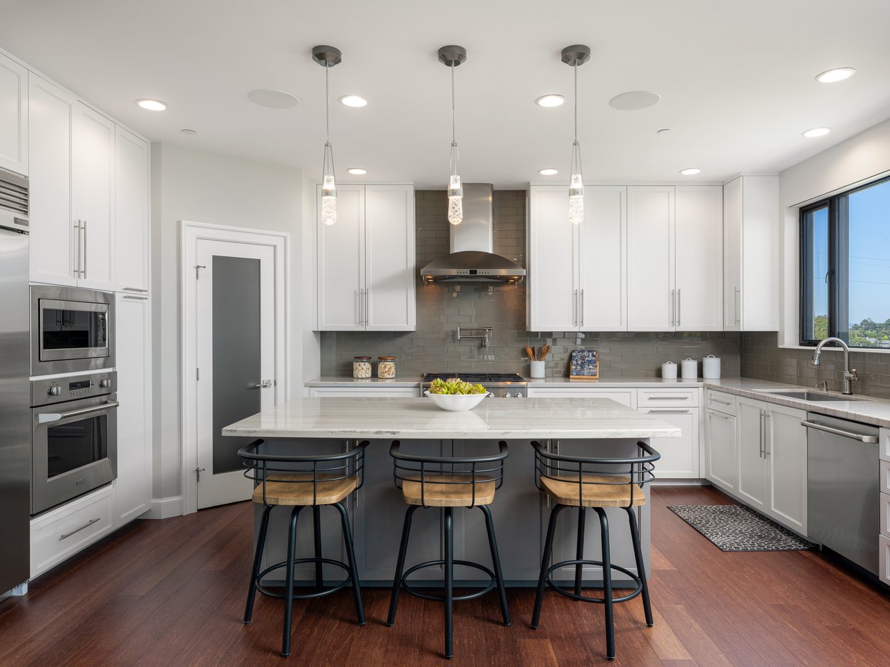 Stunning View Residence Built in 2015