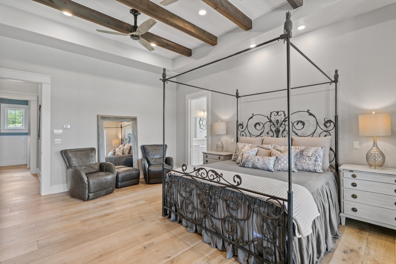 1457 Avenida High View