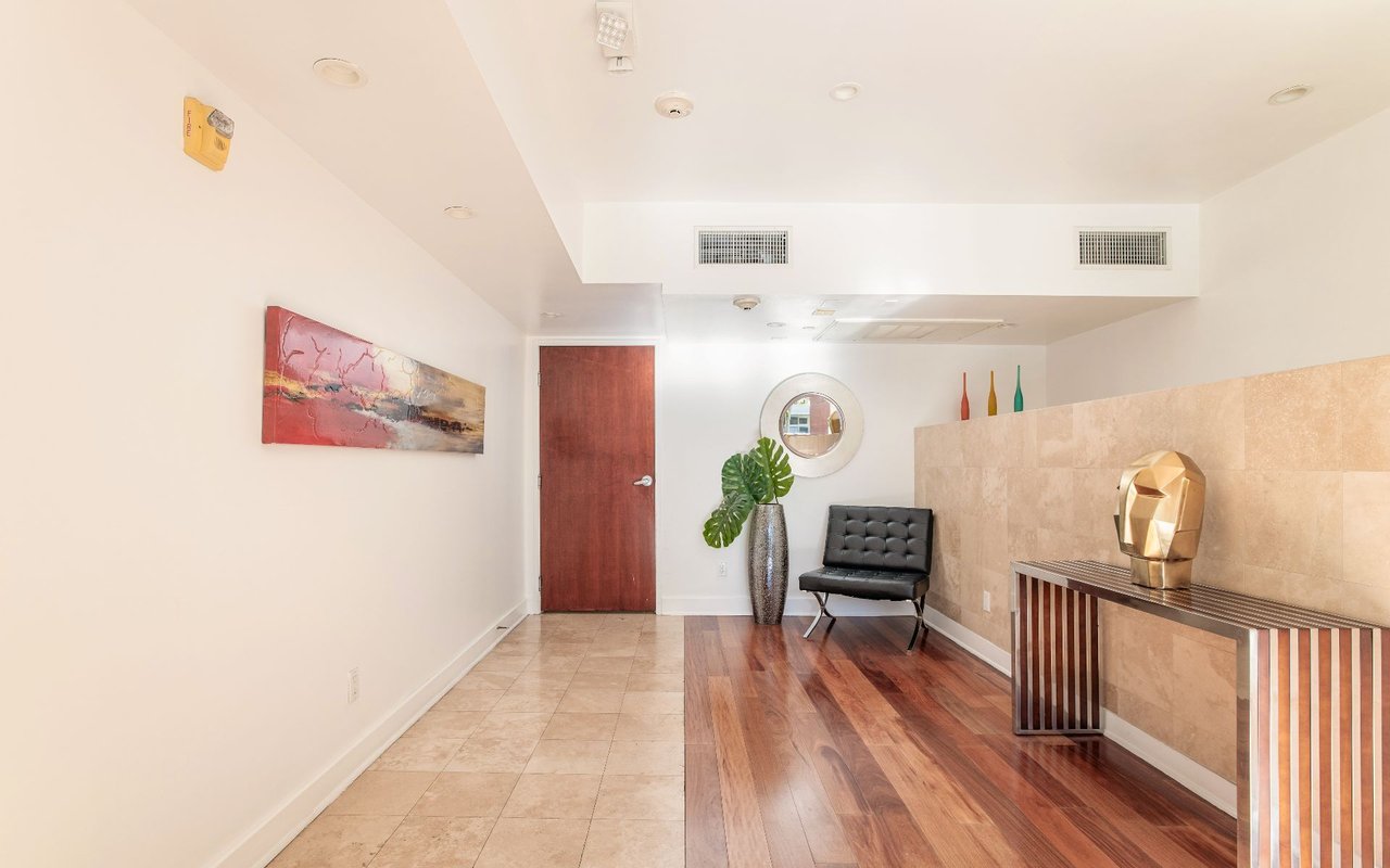 8788 Shoreham Dr Unit: PH43