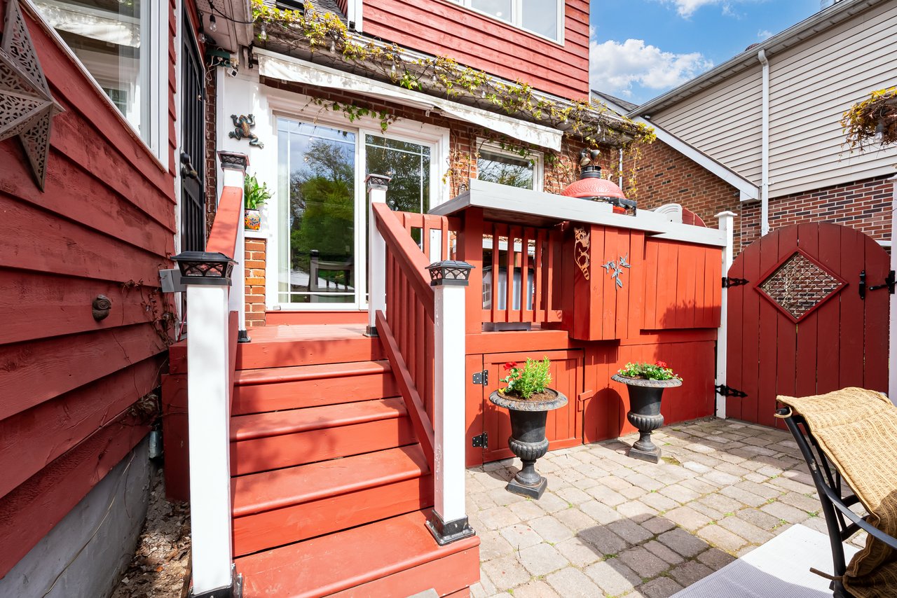 22 Worthington Cres - a Gem in Bloor West Village