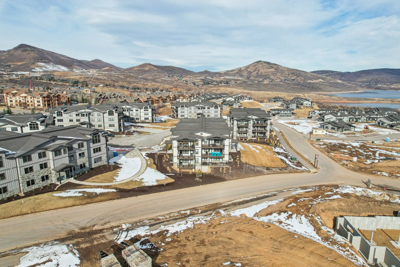 1145 W Helling Circle #304