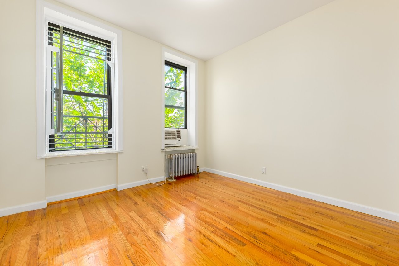 345 East 12th Street Unit: 28