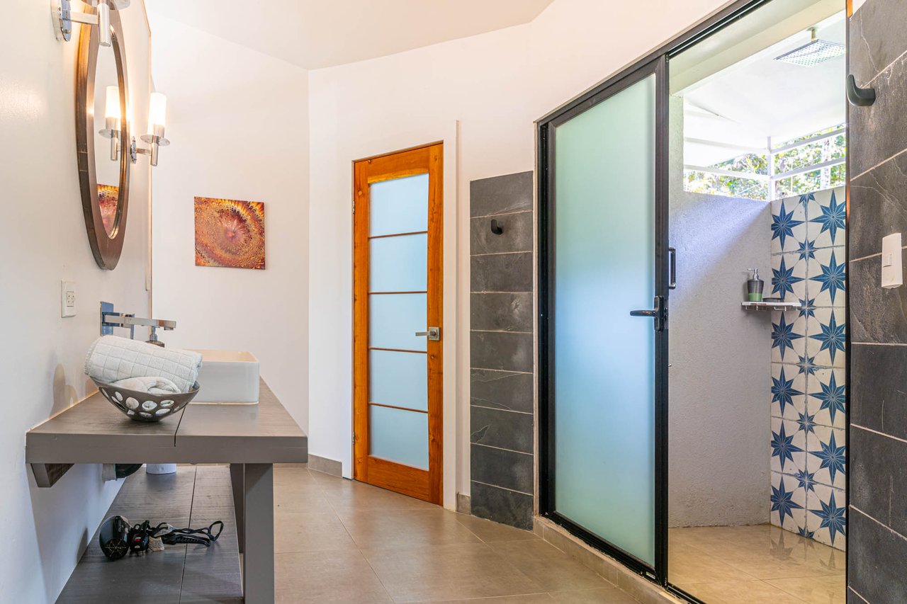 5 Bedroom Family Compound Turn Key and Fantastic Rental Potential