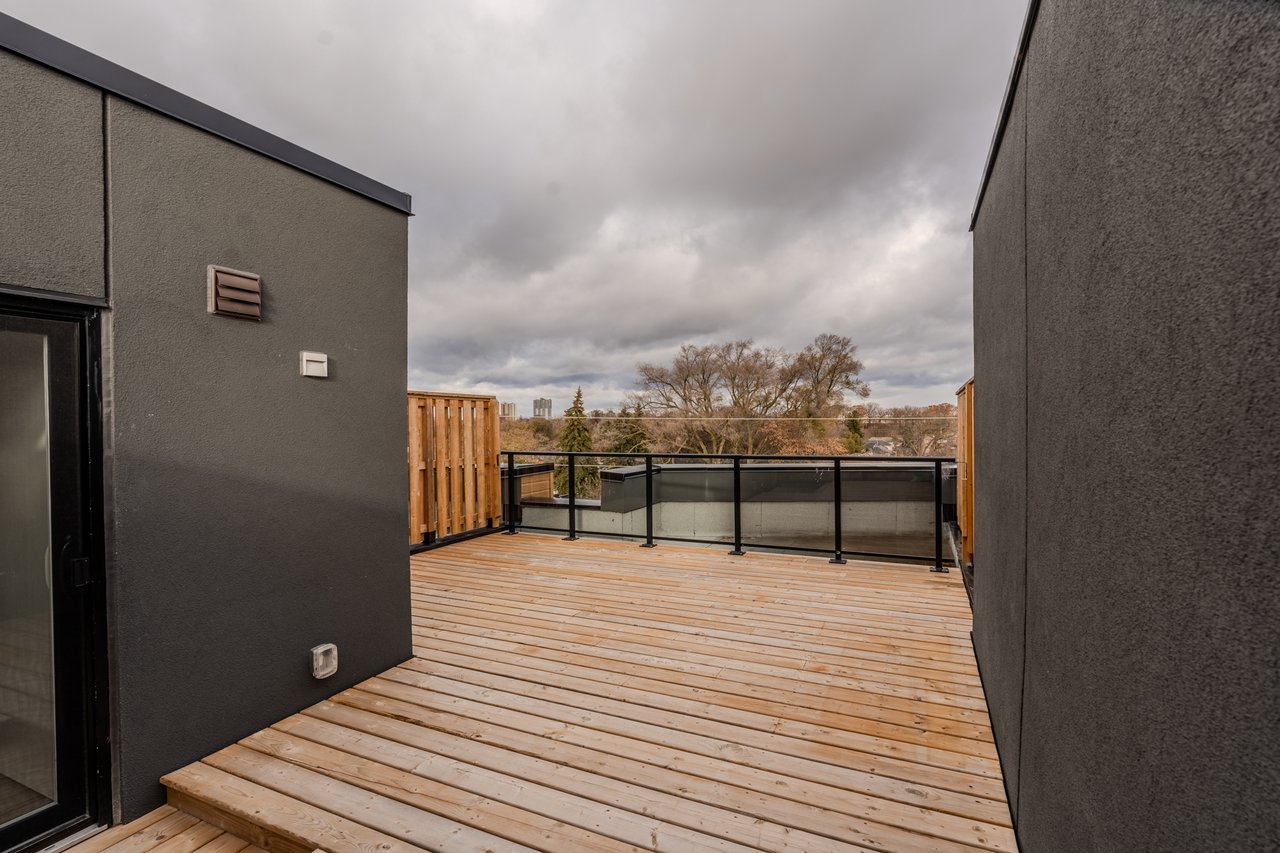 35 Birchcliff Ave #35