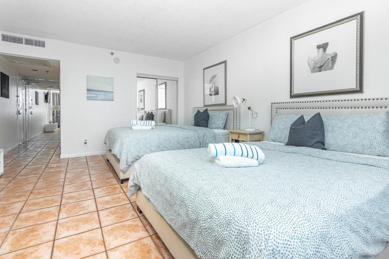 5445 Collins Ave Unit 1710 Miami Beach