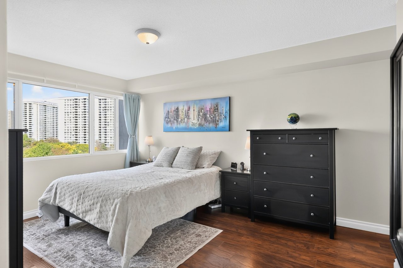 50 Elm Dr E 610
