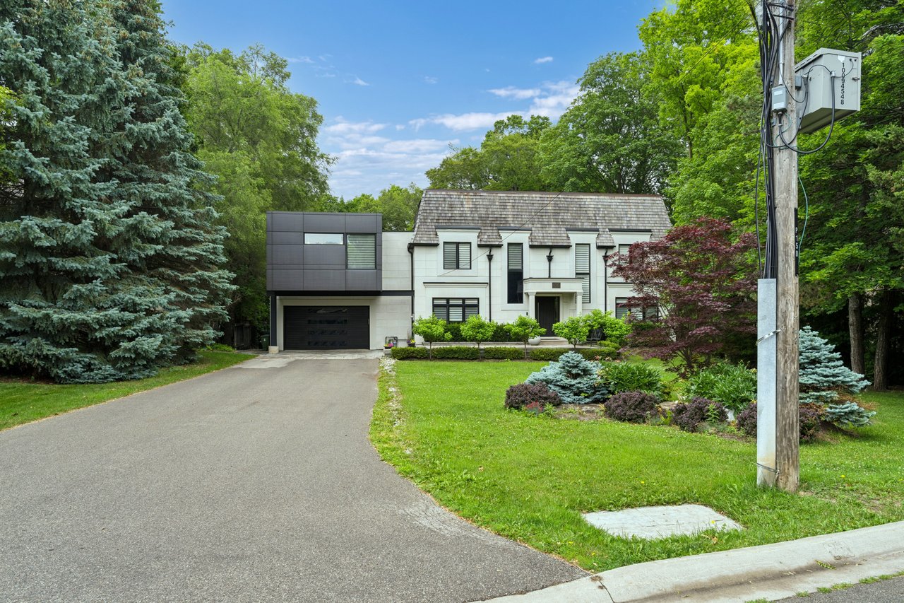 150 Sandringham Drive