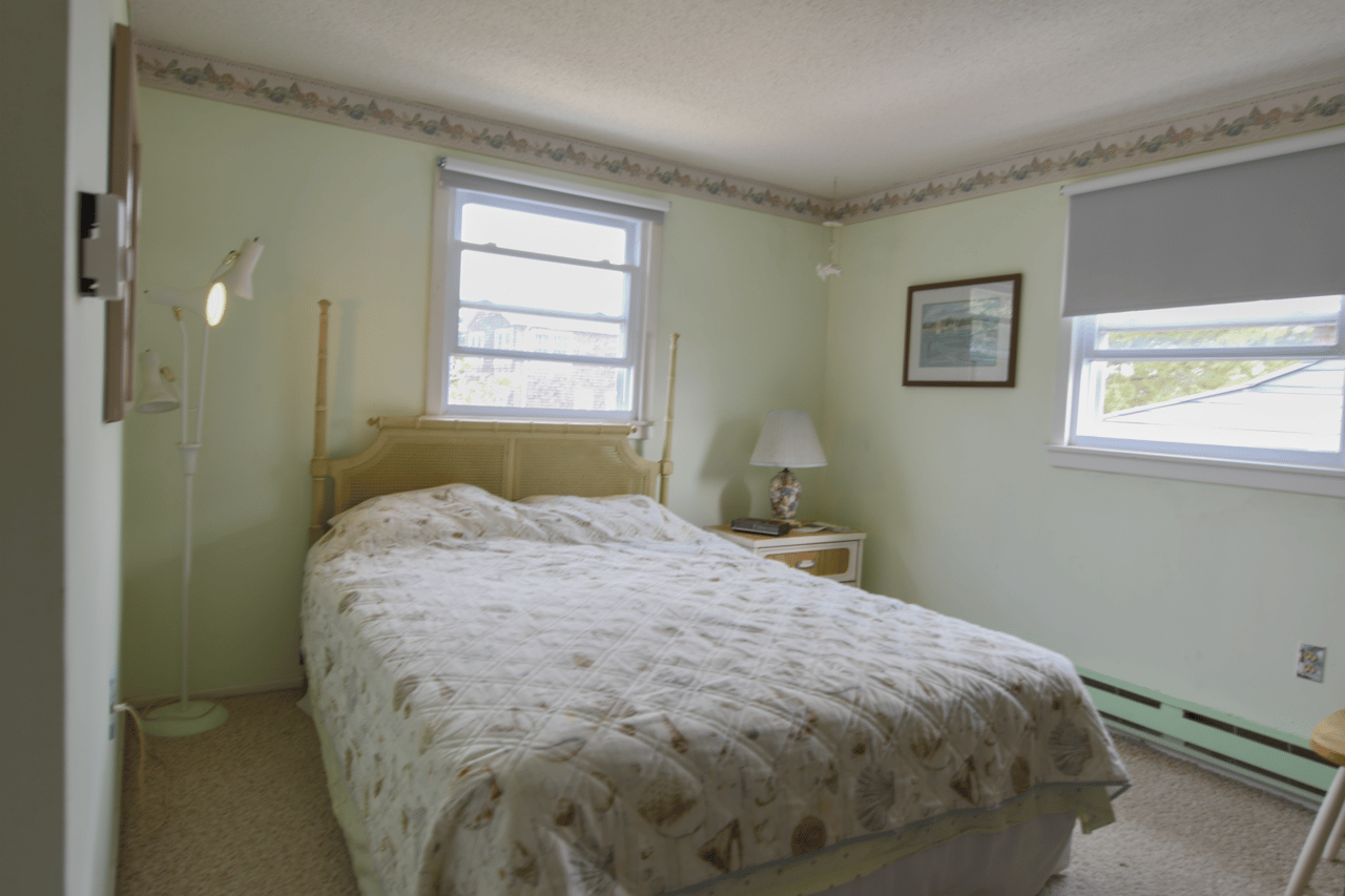 1010 S Beach Avenue, Beach Haven