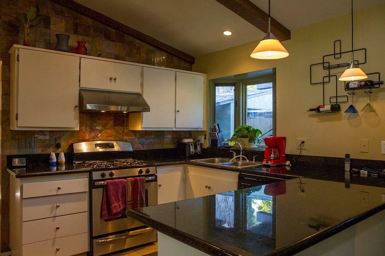 7962 Rio Vista Dr