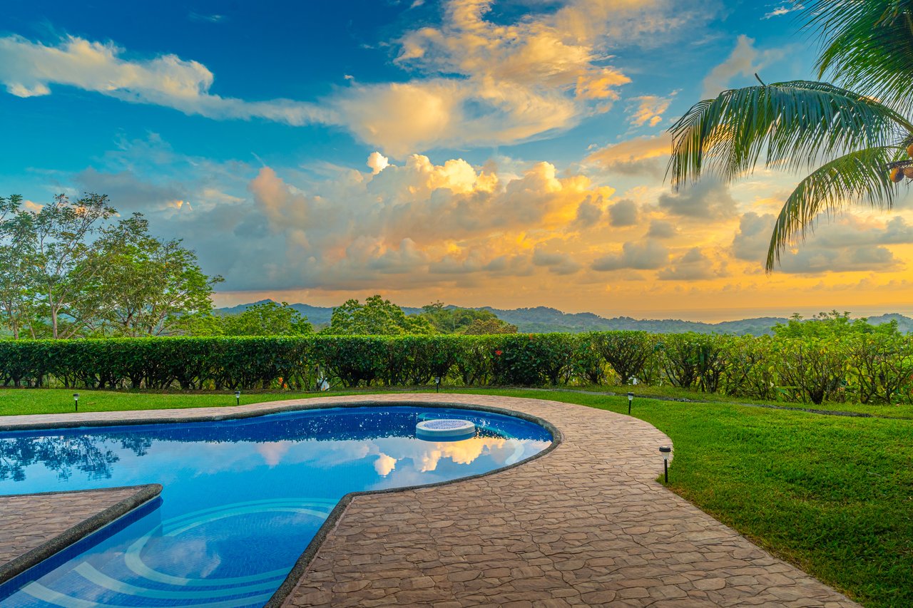Breathtaking Ocean Sunset Views at Casa Iona, Ojochal