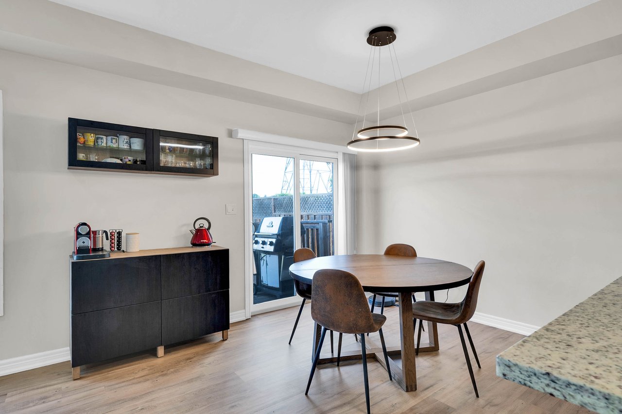 73 Medici Lane Unit: 5