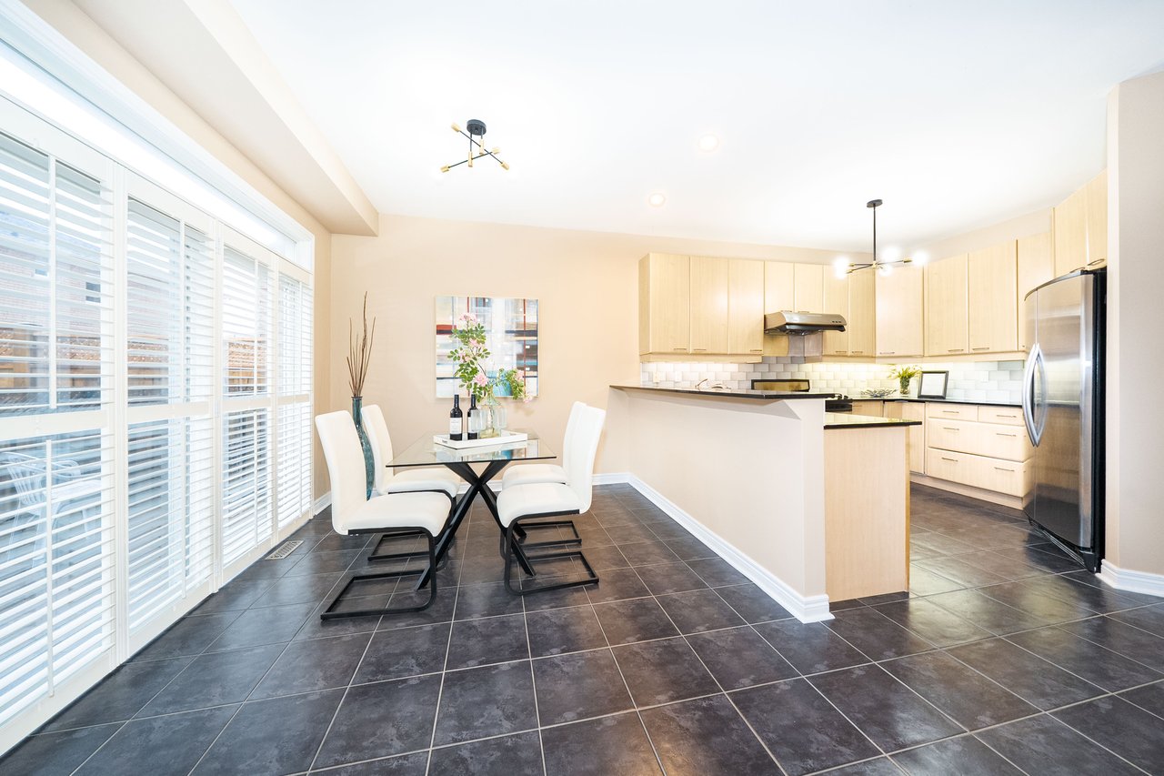 148 Devonsleigh Boulevard