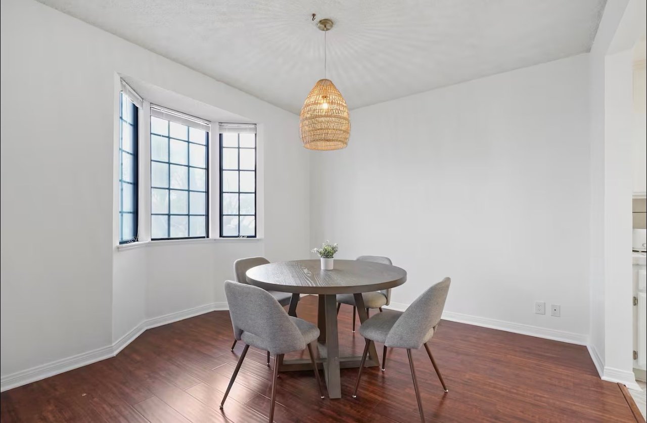310 Tahiti Way