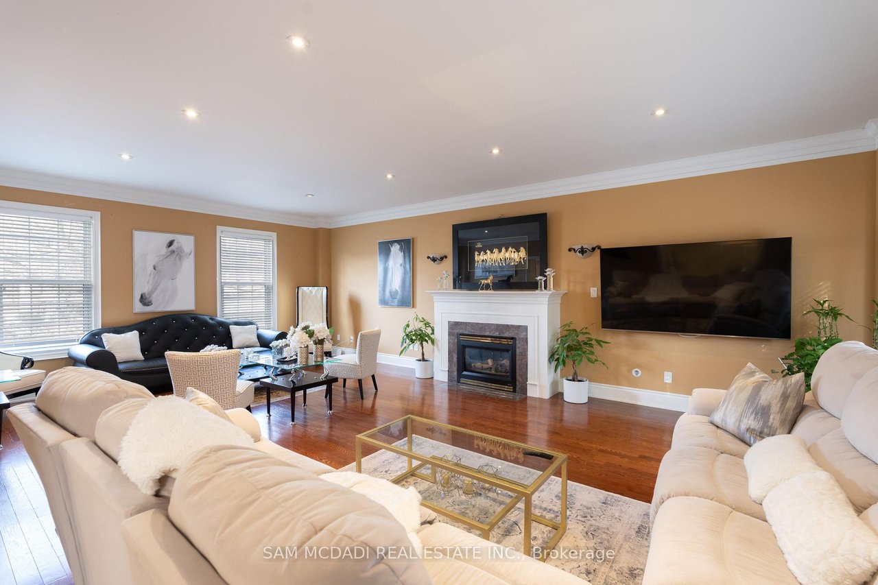 3248 Barchester Court