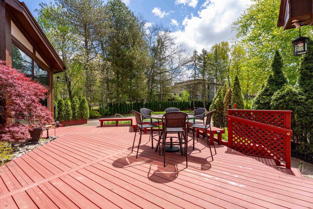 1743 Beechwood Way