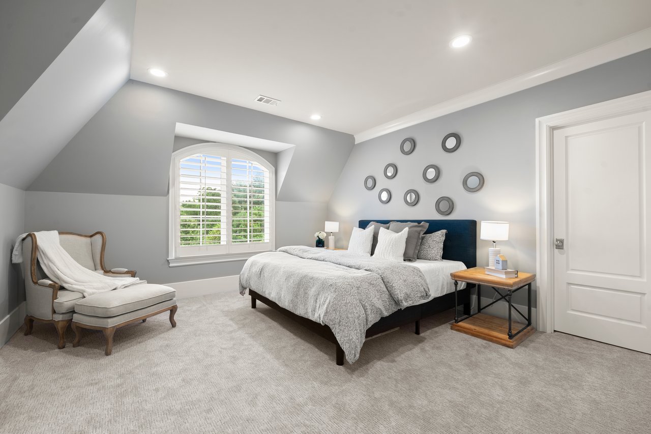  10160 Cedar Ridge Drive