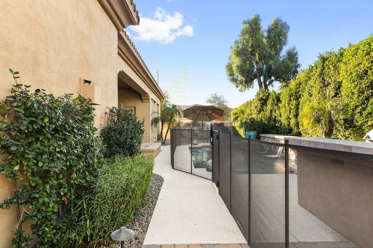 8832 E WETHERSFIELD Road