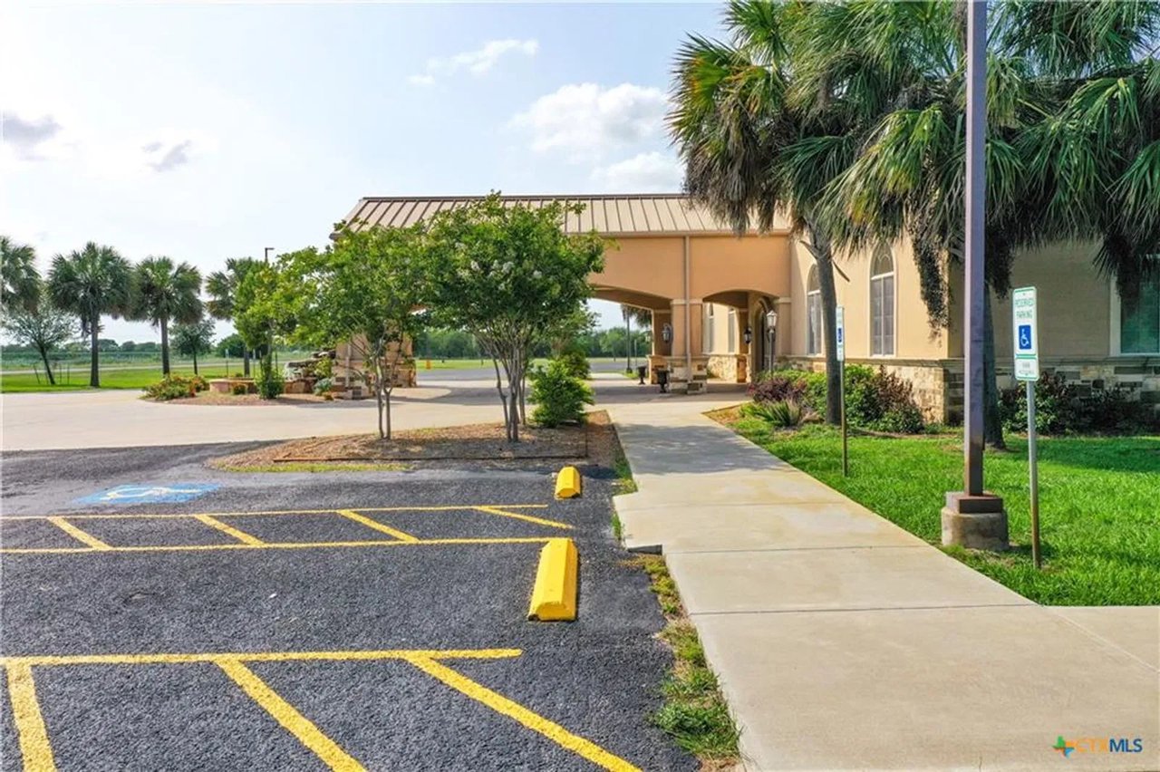 12116 Nursery Dr