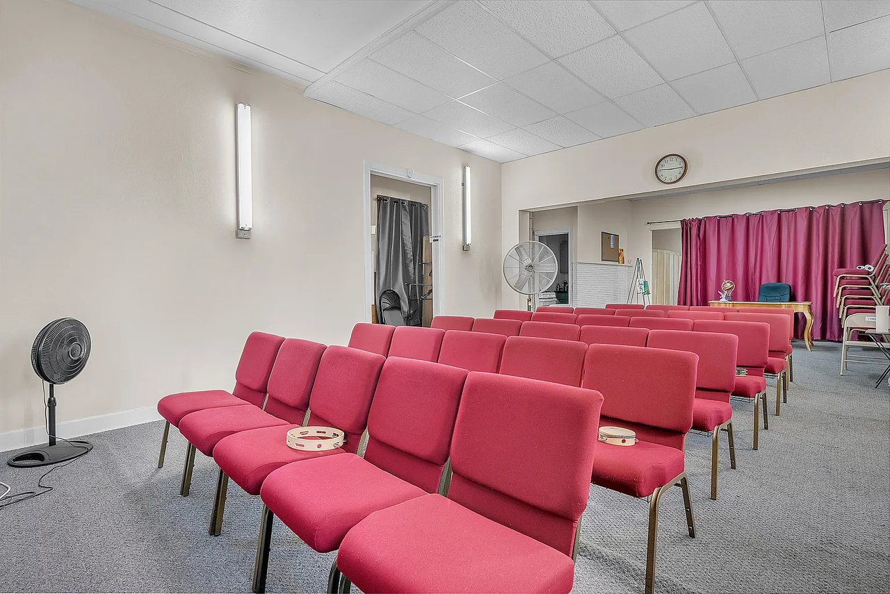 4947 Northcote Avenue, East Chicago, IN