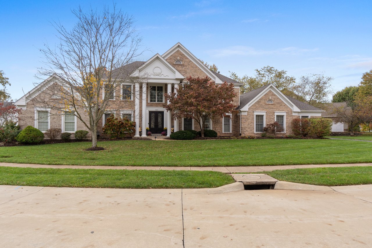 Elevating the Standard: What We Offer as Your Luxury Listing Agents in St. Louis
