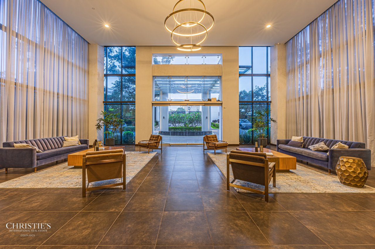 Luxurious Four-Bedroom Condo in the Hills of Escazú   