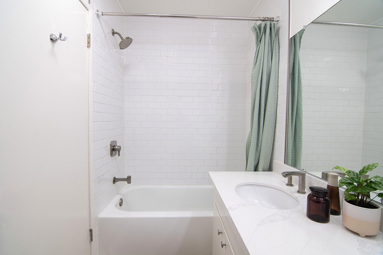 8701 Delgany Ave, #208