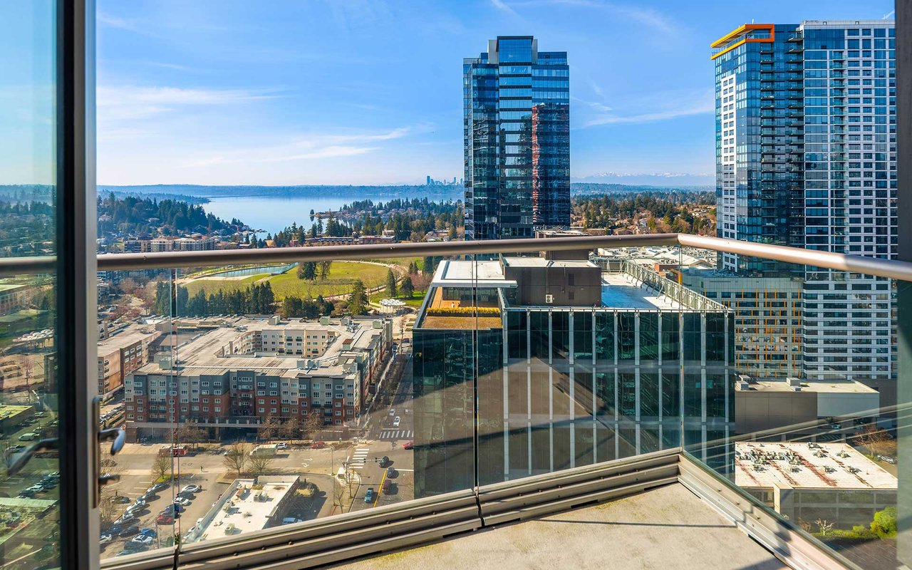 The Vibrant Downtown Lifestyle Awaits at Bellevue Towers