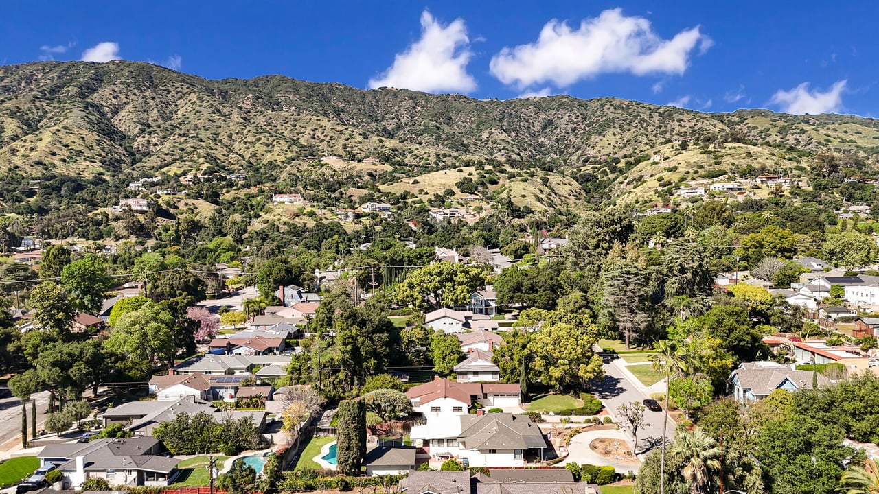 617 N Vista Bonita Avenue
