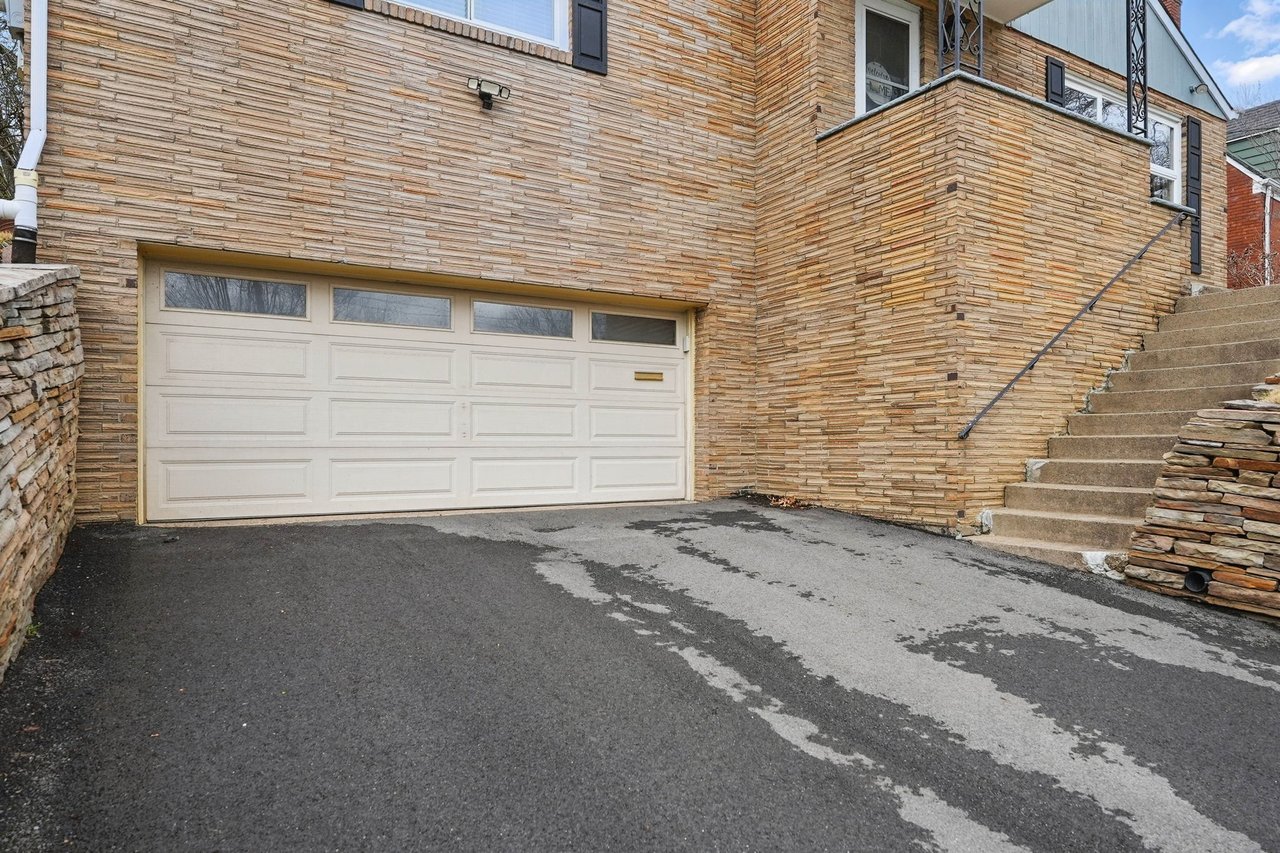 1450 Mohican Dr