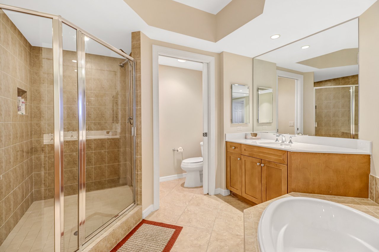 1065 Borghese Ln #801
