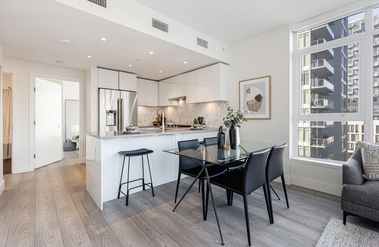 3581 E Kent Avenue N, #601