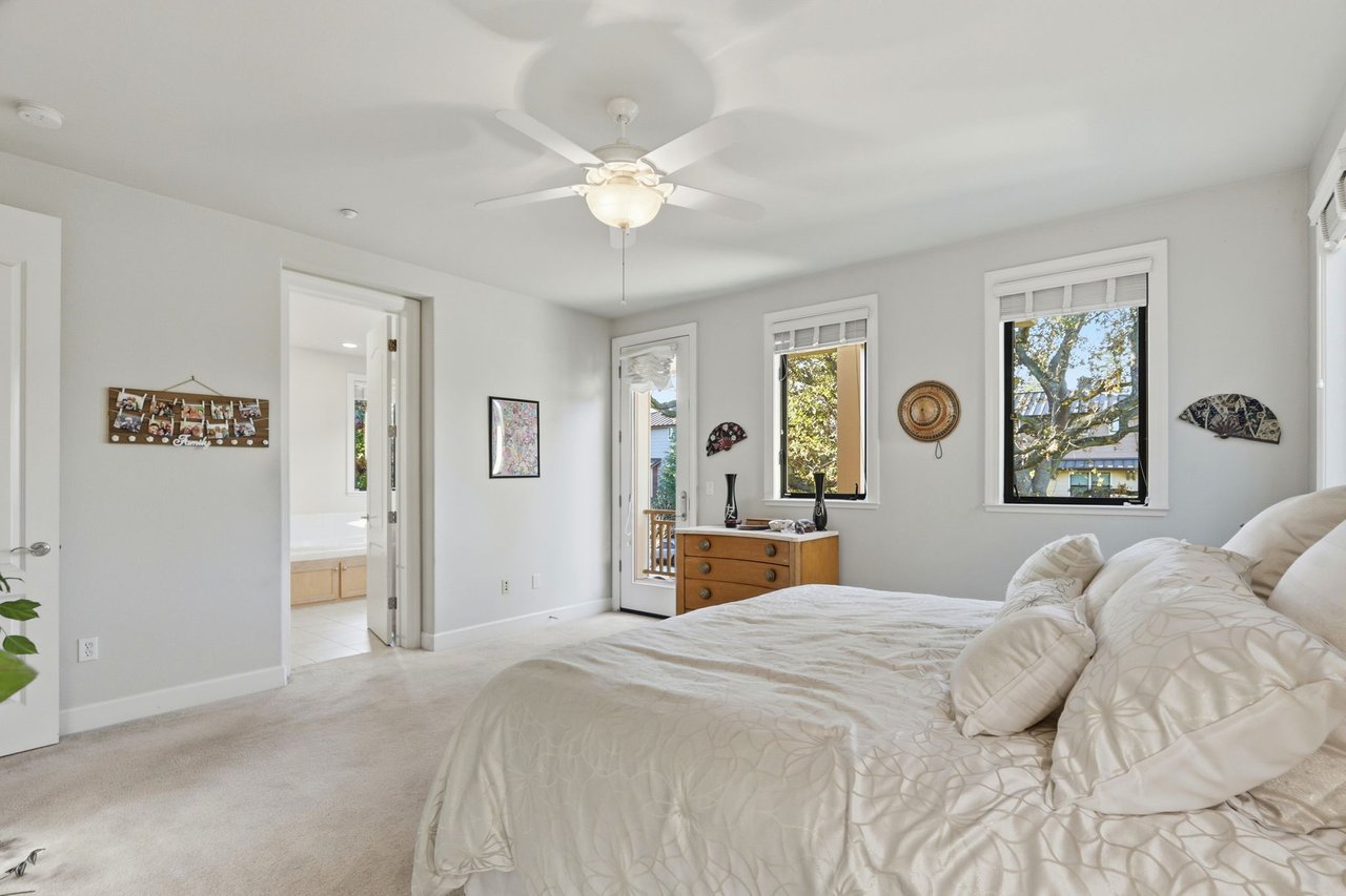 409 Spruce Ln, Palo Alto