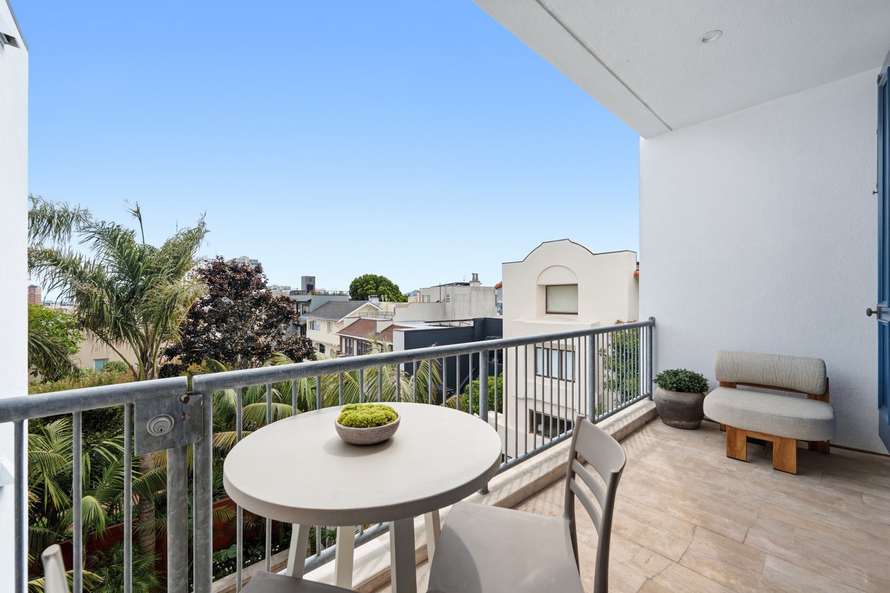 Midcentury Marvel Above Russian Hill