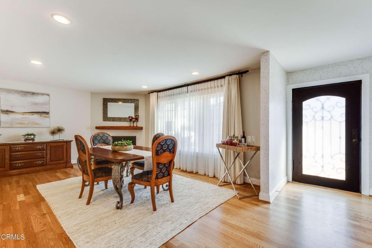 1245 Vista Superba St