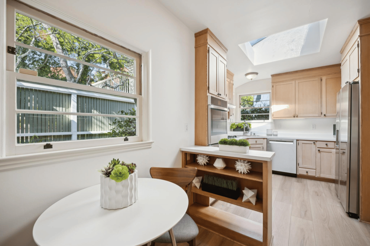 215 Julia Ave
