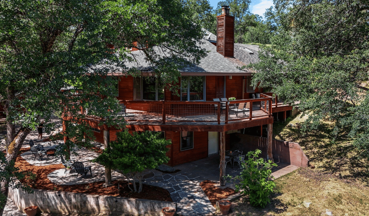10622 Petunia Lane, Palo Cedro