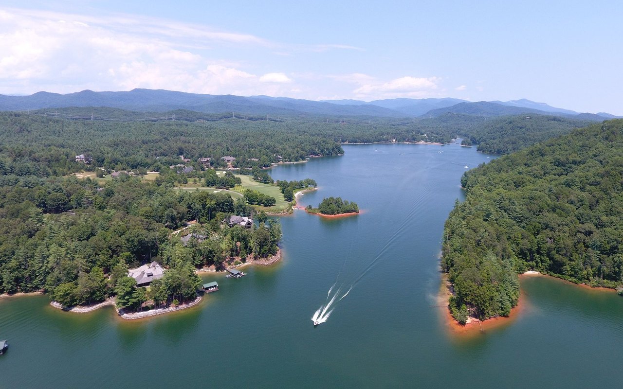 Lake Keowee