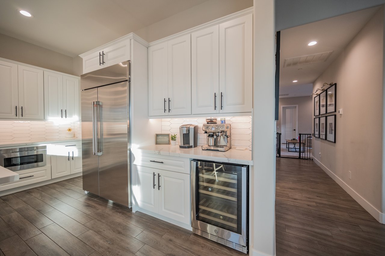 35584 N ROLLING CREEK Drive