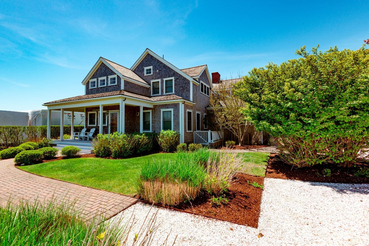 24 Cannonbury Ln