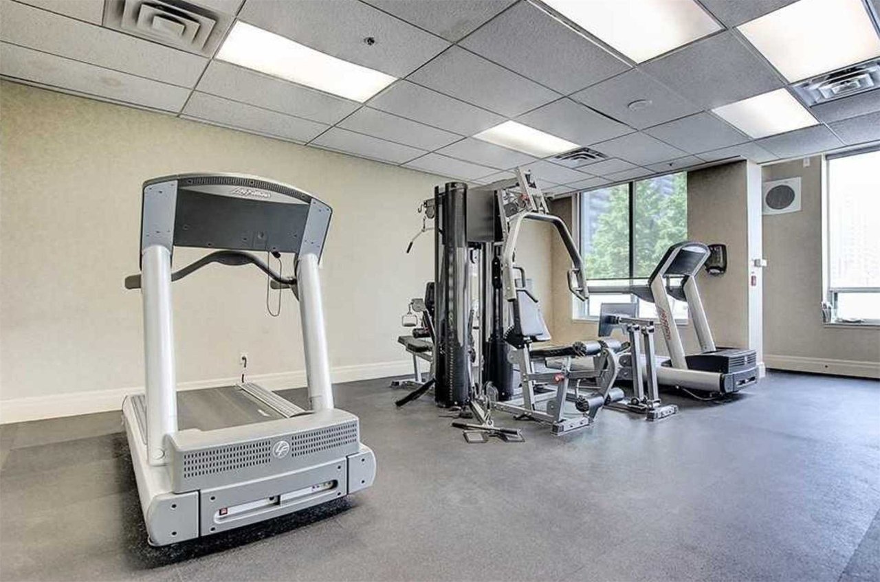 39 Oneida Crescent PH6