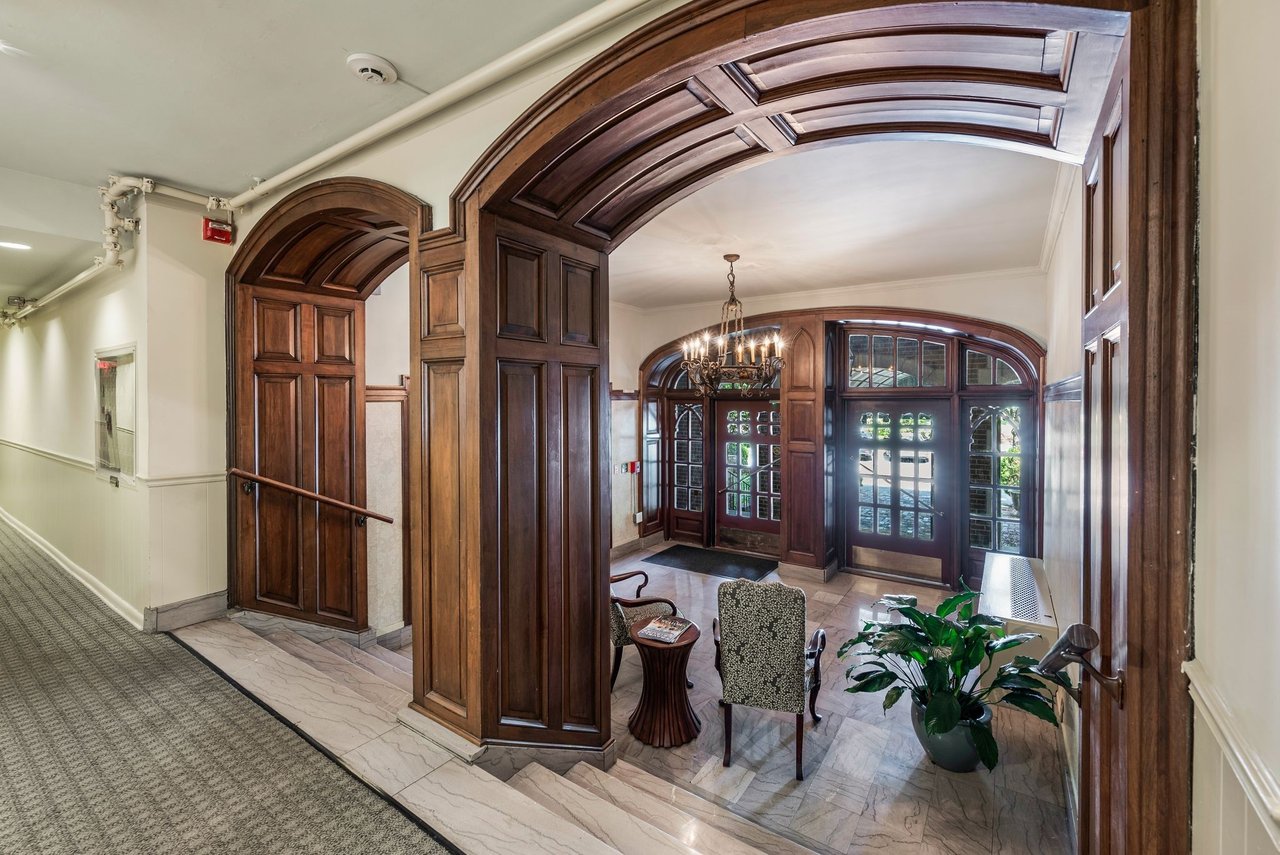 4225 Harding Pike # 408