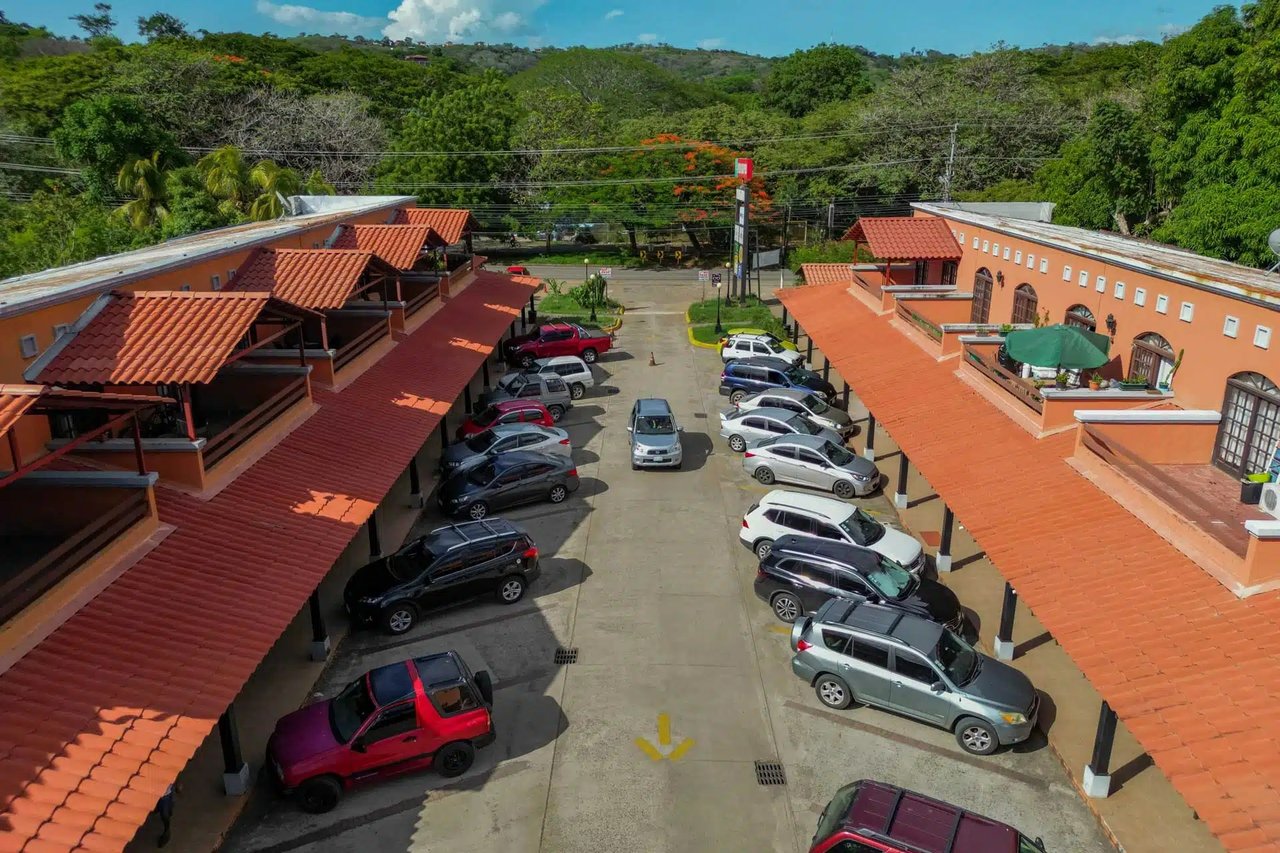 Plaza Colonial #26 | Charming 1-Bedroom Condo Near the Beach in Playas del Coco